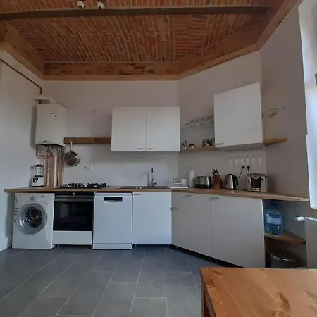 Charmante Altbauwohnung Im Zentrum Von Appartement *